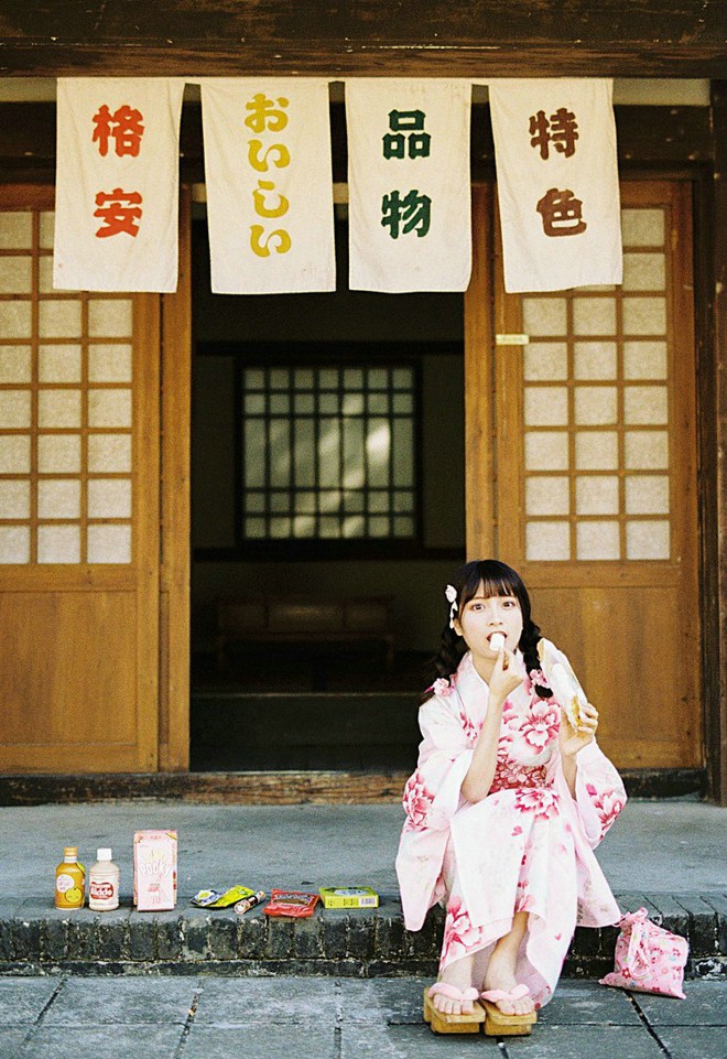 漂亮女局长周于希ol制服诱惑勾人欲火的写真