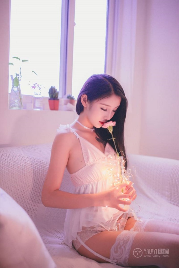 网红美女模特私房梦幻白丝美腿妖娆勾魂艺术写真