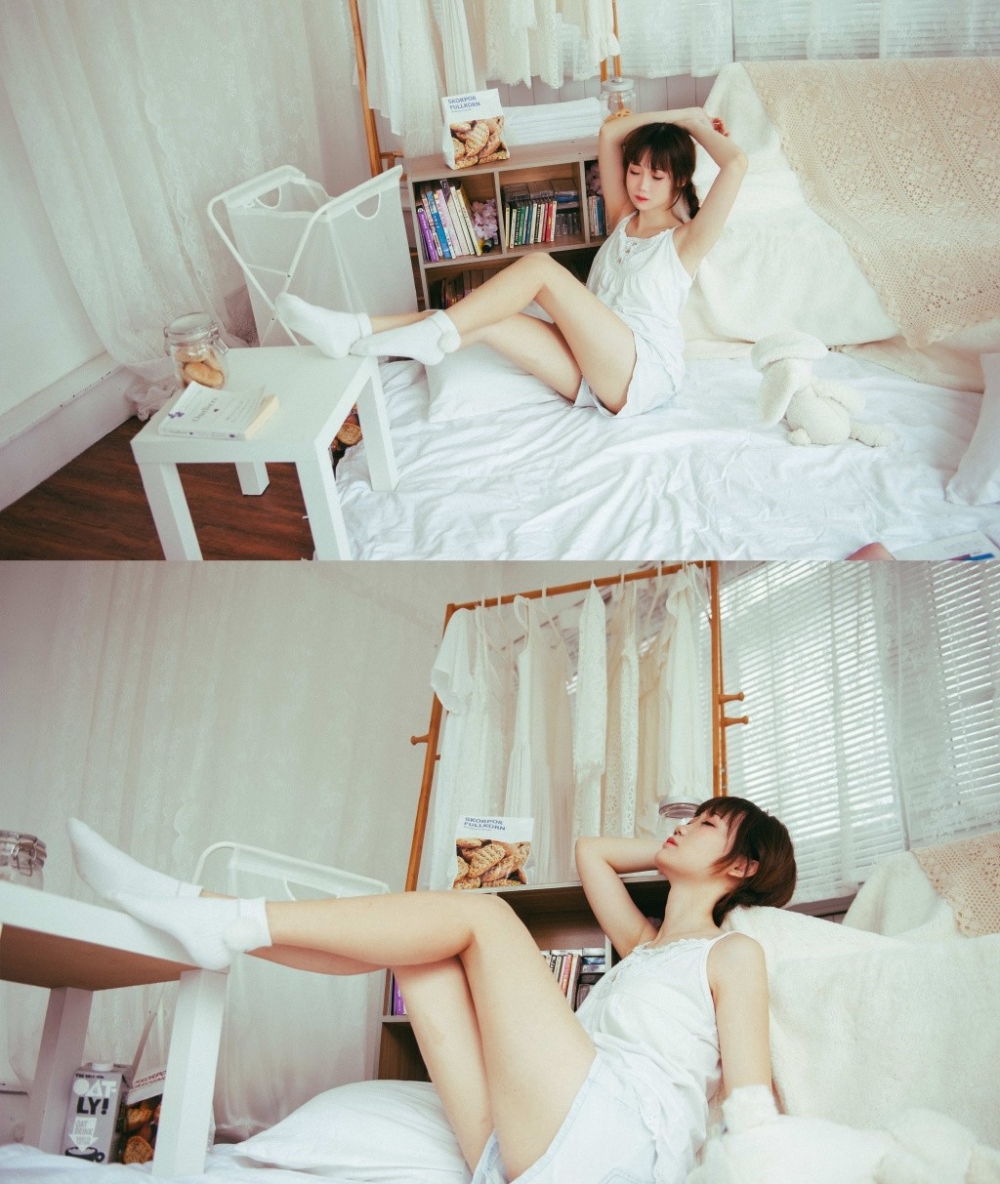 十八岁亚洲嫩模吊带短裤蕾丝睡衣肌肤白皙销魂艺照