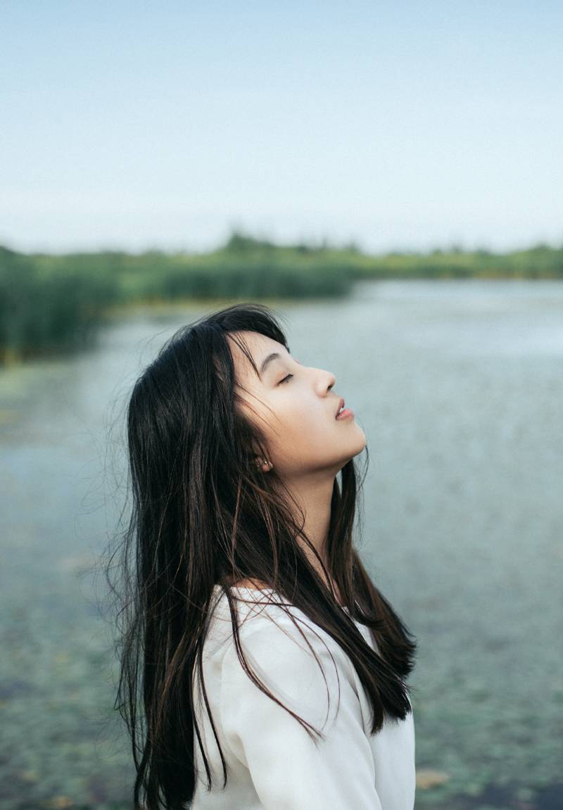 风骚情趣制服美女绝色好风光大胆艺术写真图片