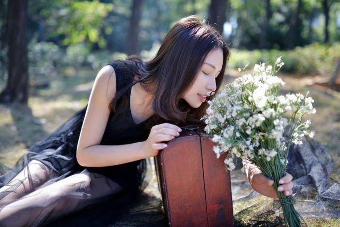 大胆艺术美女安妮森林主题系唯美写真