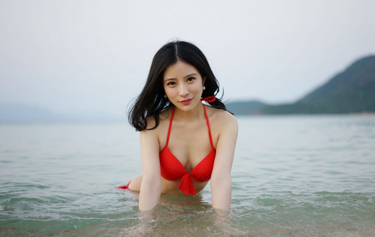 极品清纯短发美女白皙嫩肤性感内衣艺术写真