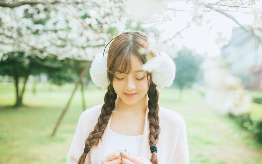 宾馆美女洗澡风骚蕾丝内衣艺术艺术写真图片