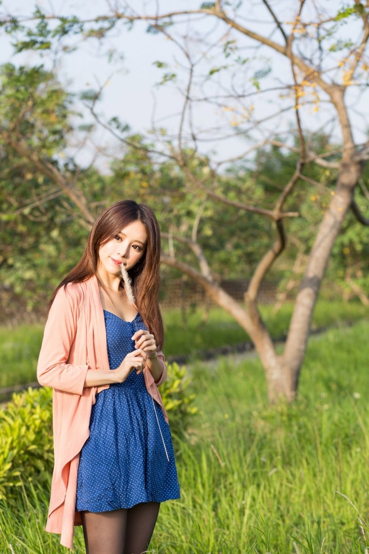 性感金发女郎黑丝美腿GOGO亚洲肉体艺术无码图片