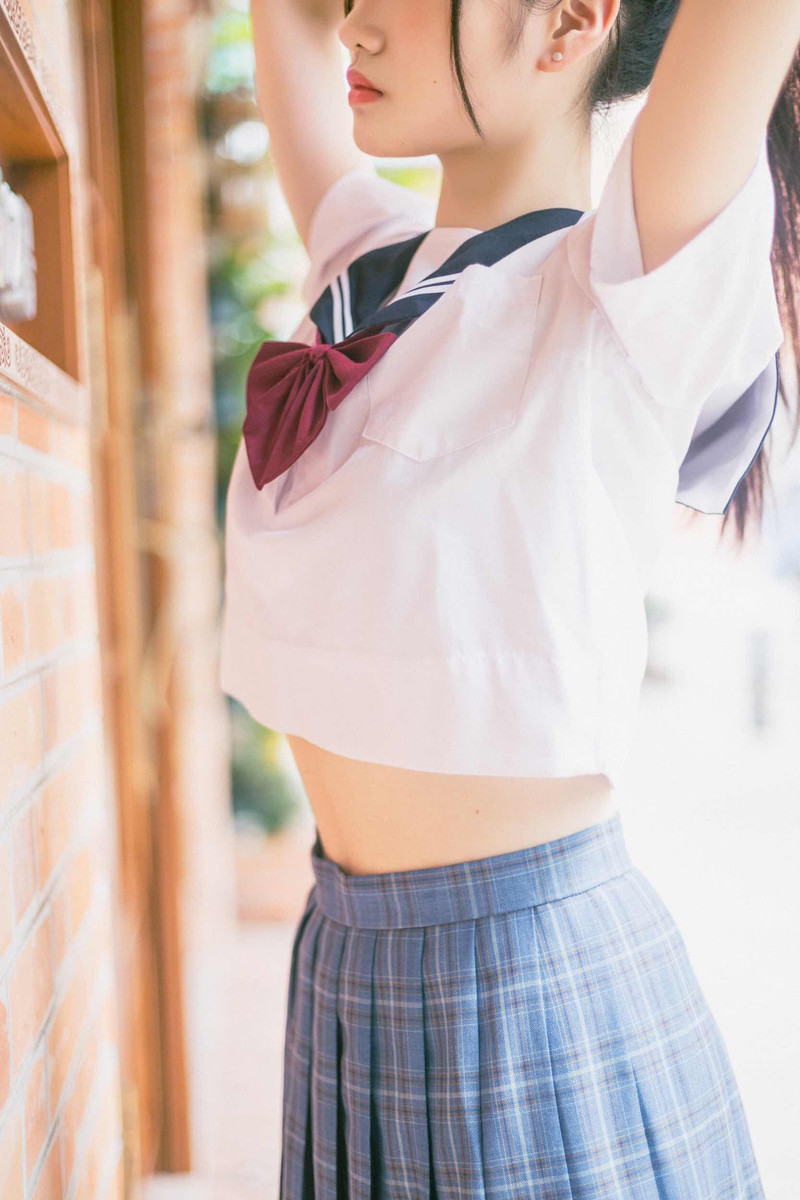 美女学生妹周于希粉嫩西西44nenti net写真图片