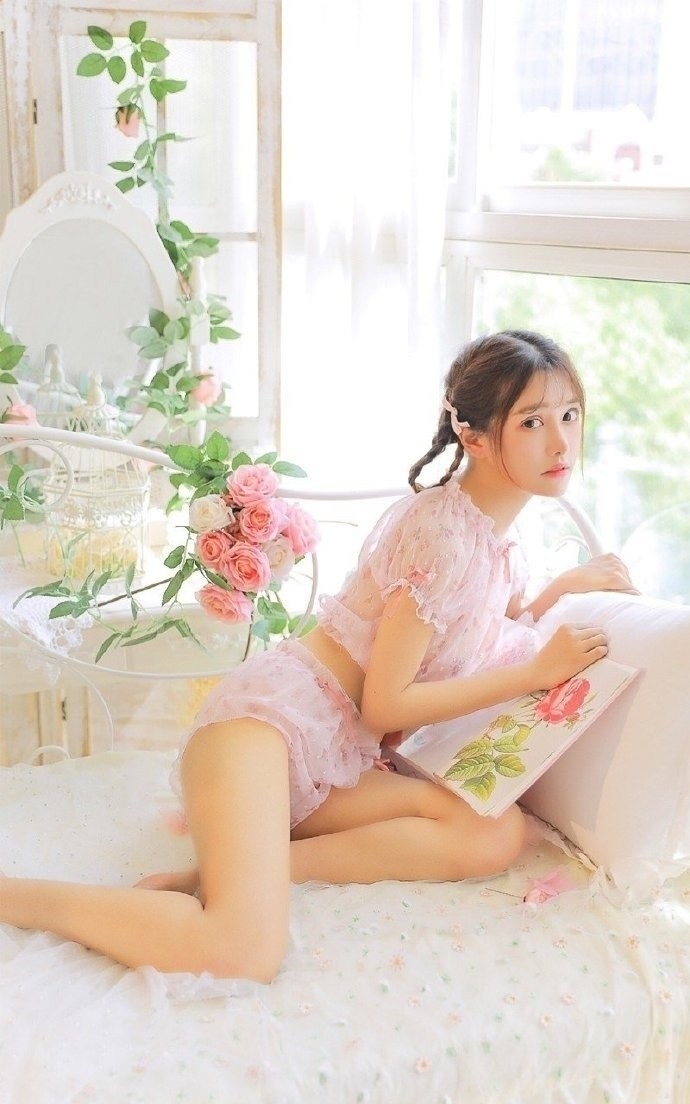 风骚迷人美女萝莉粉嫩GOGO裸体艺术中国日本图片