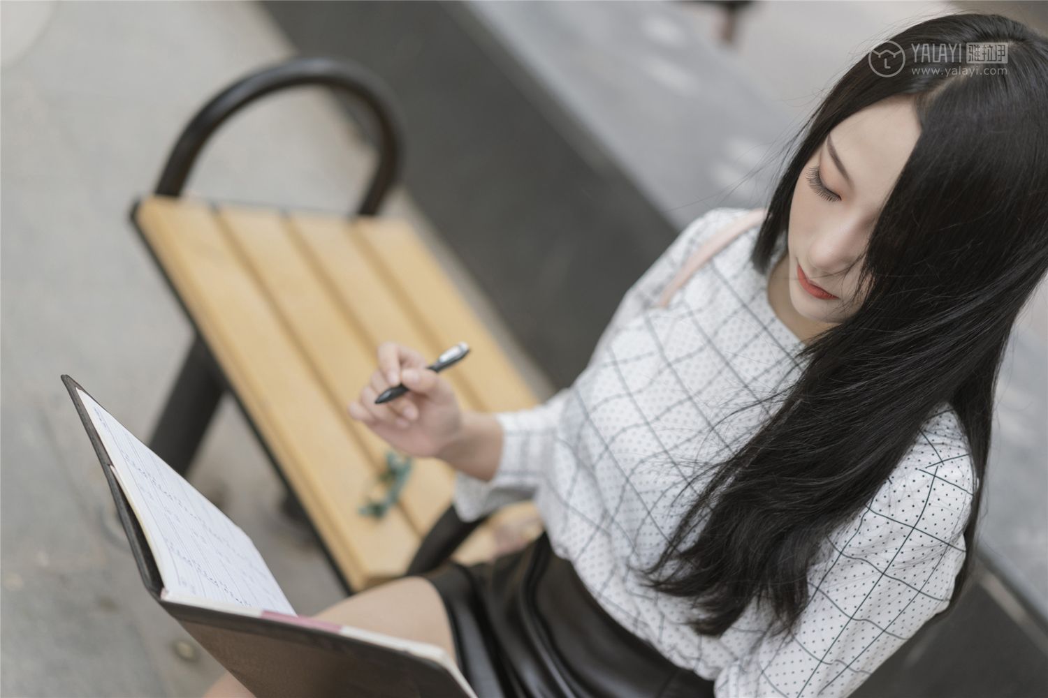 长相甜美熟女少妇白丝无遮挡私房照黄图片