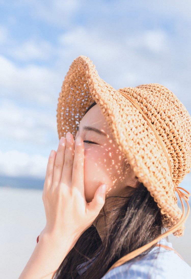 风骚宅男女神人间胸器美女图片露p毛图片