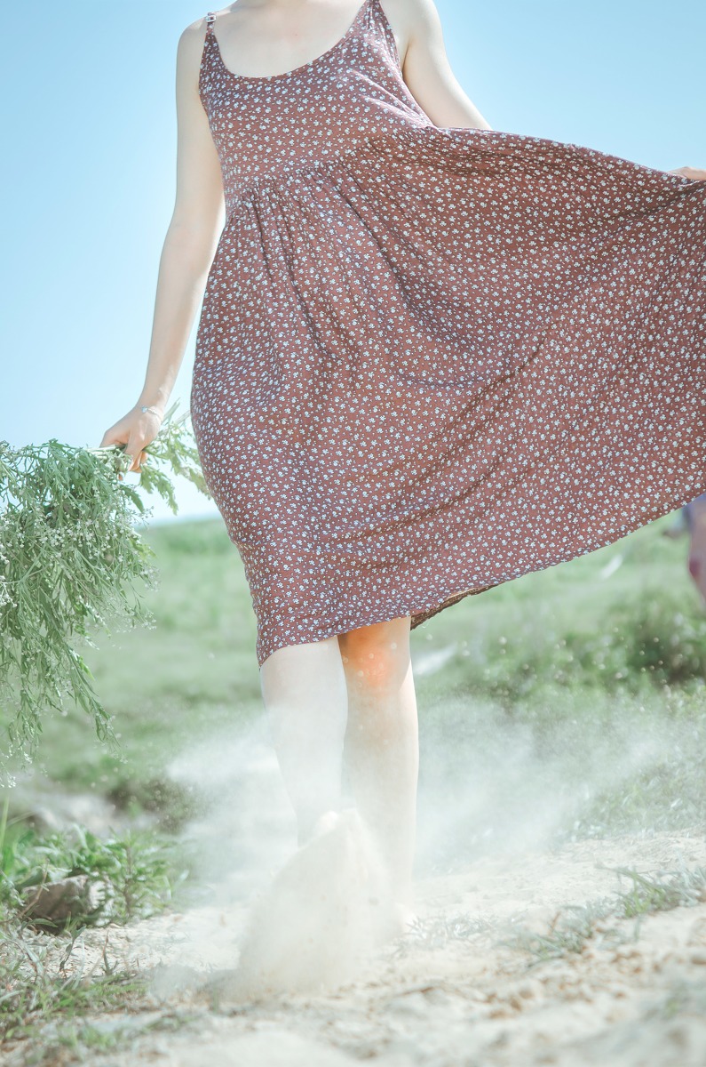 性感美女E杯奶茶浴缸美女脱光衣服图片