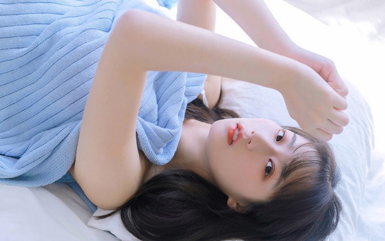 亚洲国模美女爆乳胸器西西日本午夜大胆顶级写真图片