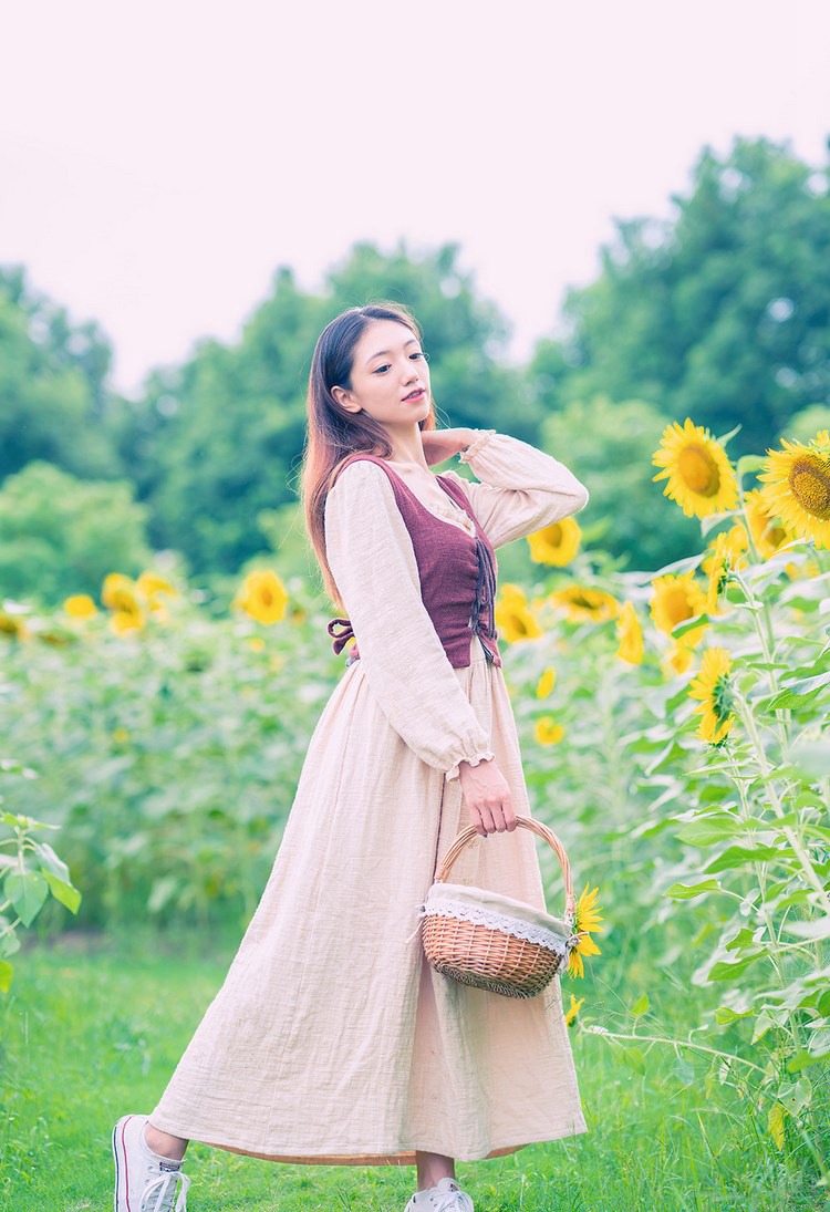 中分直发大胸睡衣美女美女洗澡图片