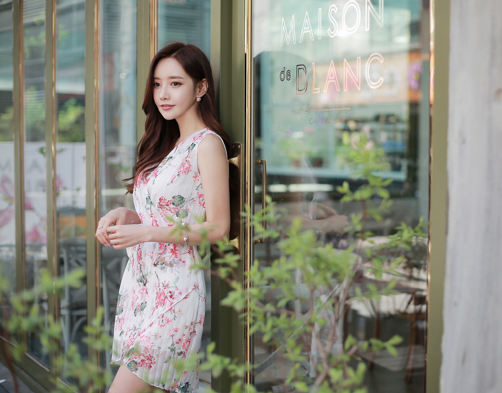 韩版美女服装模特演绎私人拍摄在线高清图片