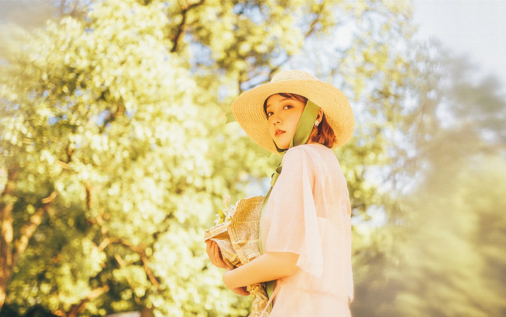 日本水嫩清纯大胸萝莉最美臀位的图片