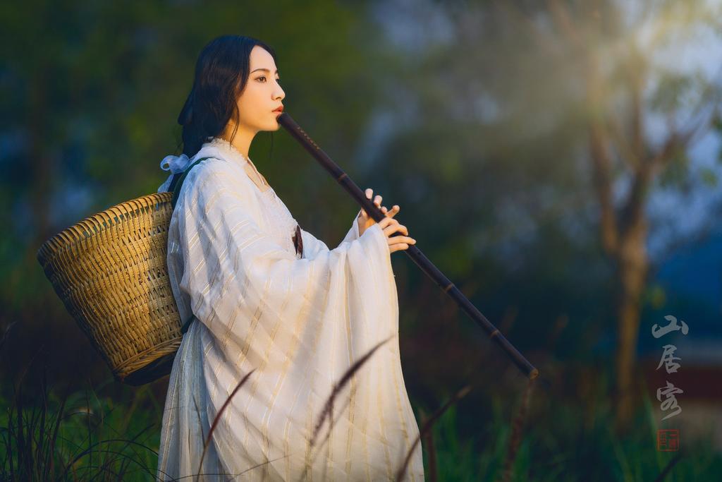 古装采茶女唯美仙气汉爱如潮水图片