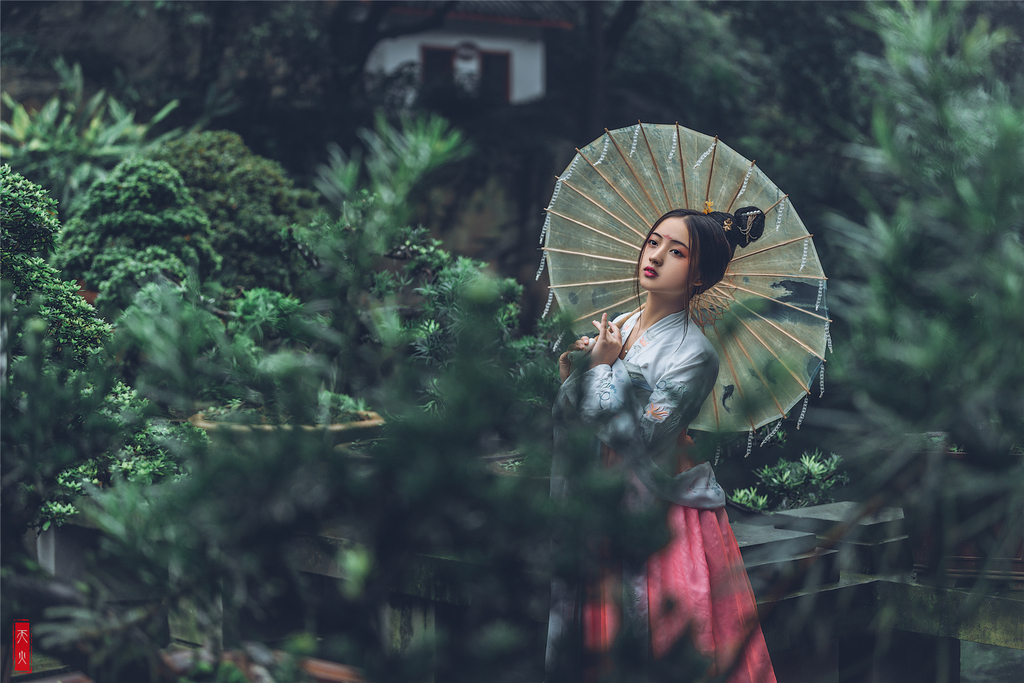 长得小家碧玉的漂亮女metart中国欣赏图片