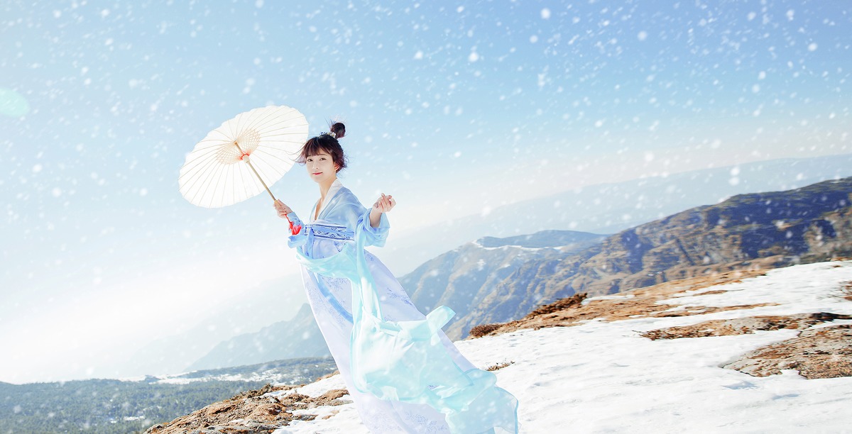 冰天雪地里的古装裙美极品优优鮱鱼图片