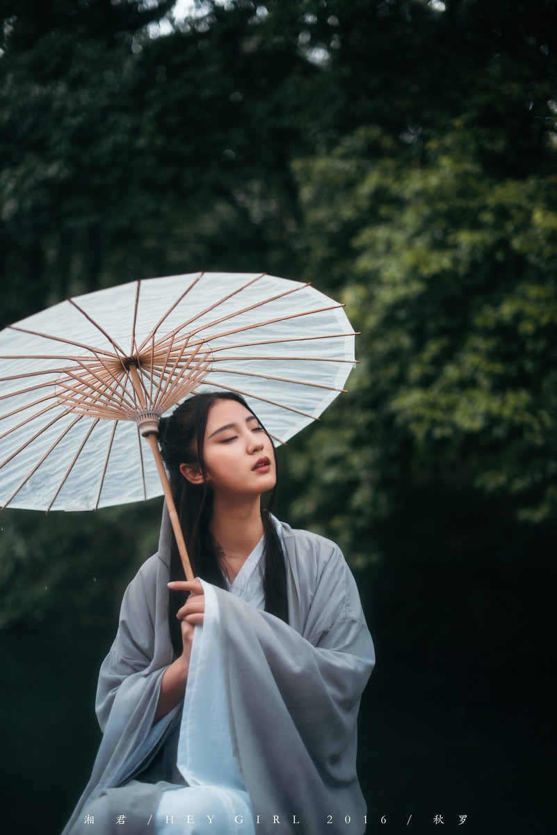 唯美如画的美女古装写美女裸身私密写真集