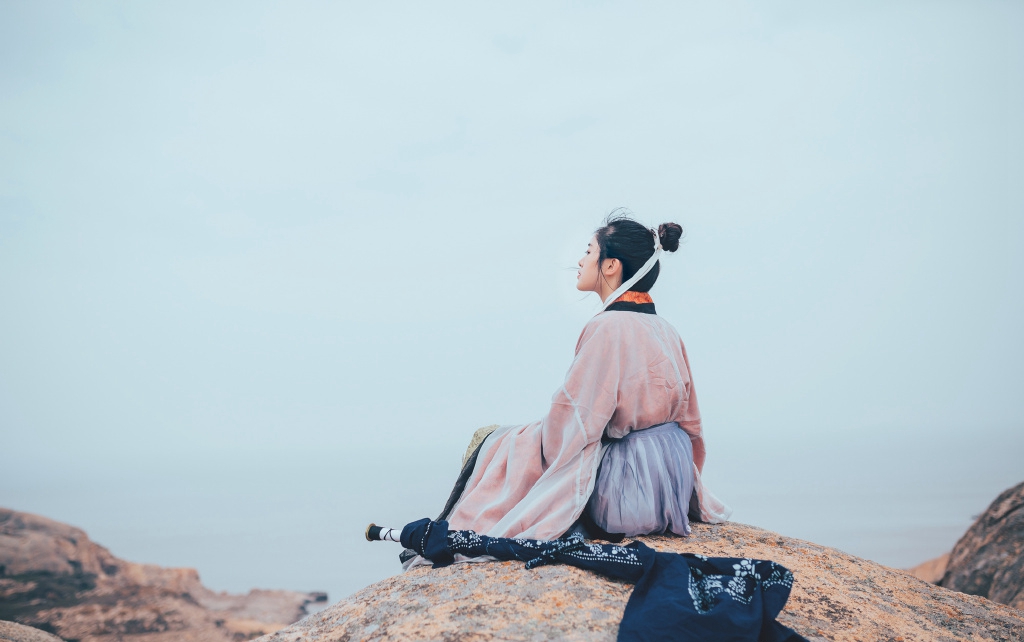 极致诱惑古装美女 变赤裸裸全身私密私房照图片