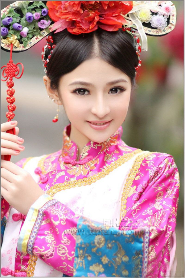 清朝古装美女图片 展西西大胆国模艺术图片