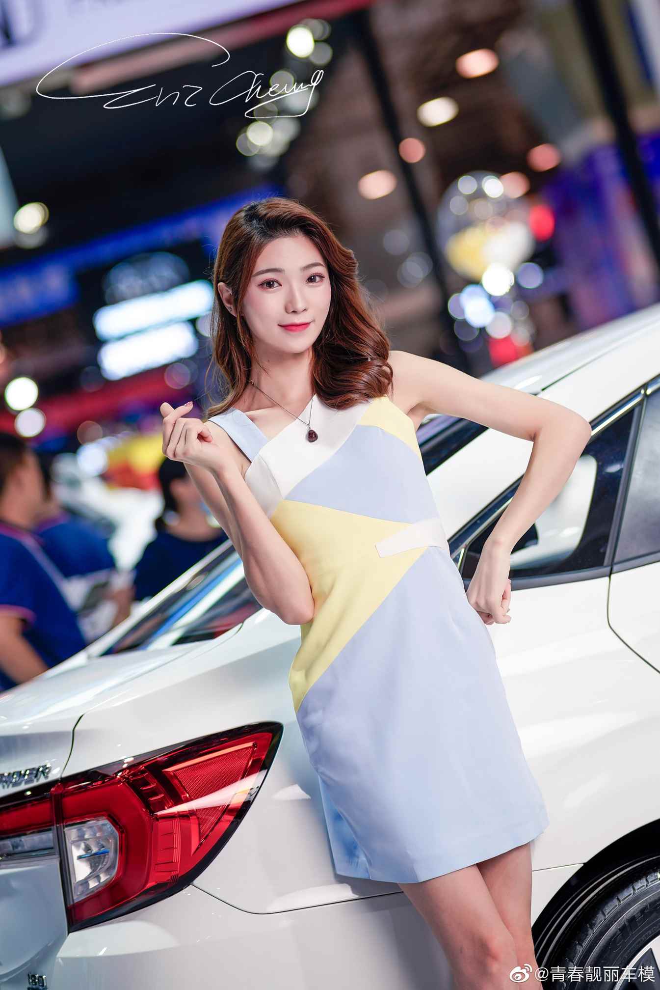 亚洲车模好身材惹火性美女裸身图片