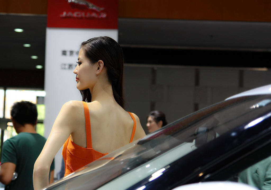 亚洲车模身材惊艳惹火女人裸体色诱图片大全