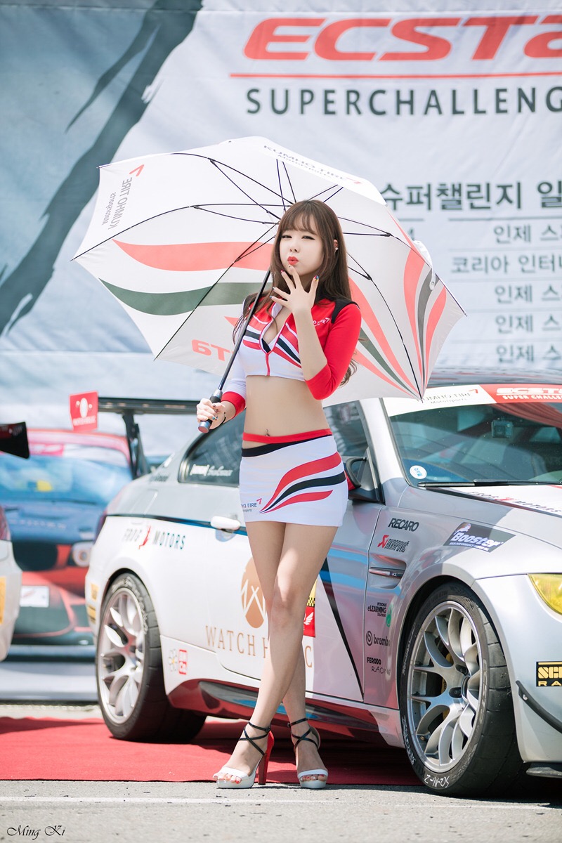 韩国赛车美女车模秀小高中生自慰爆白浆开裆丝袜