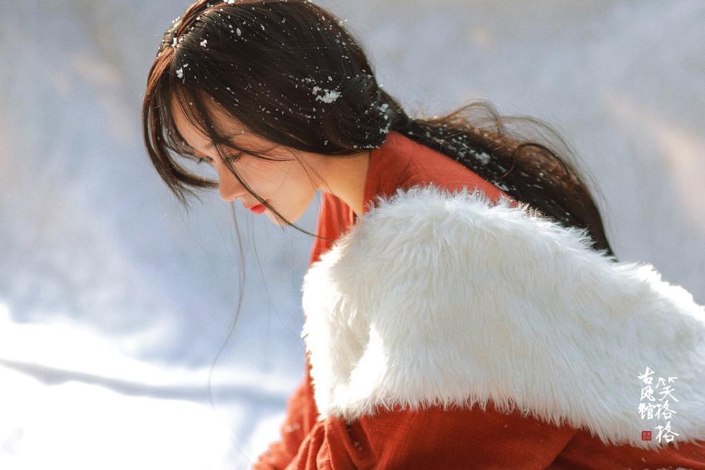 雪景中的汉服美女红妆极品优优鮱鱼图片