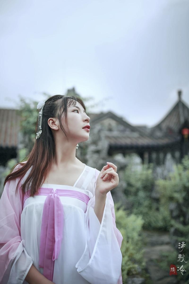 粉嫩汉服美女气质清新私拍福利写真大尺度图片