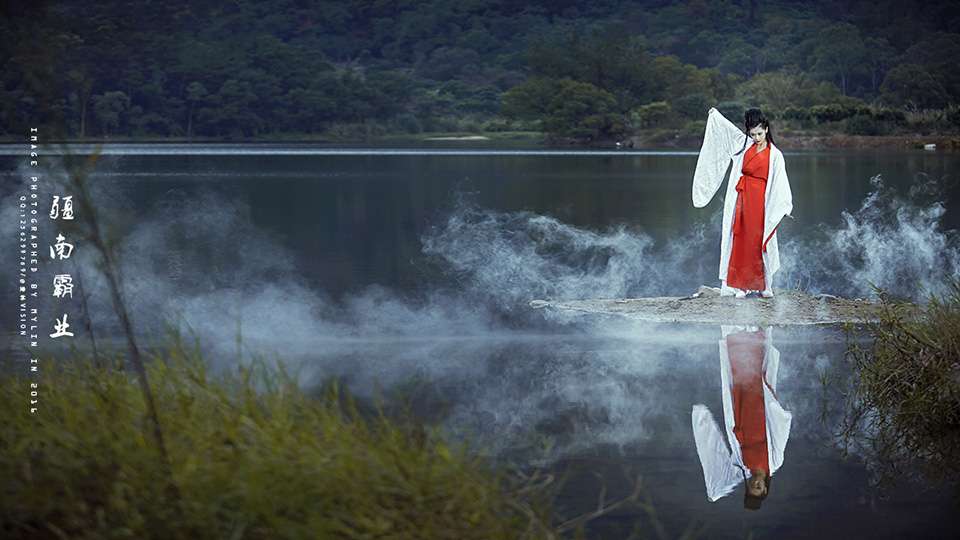 气质美女放荡不羁霸气美女扒开胸罩露出奶头照片没遮挡