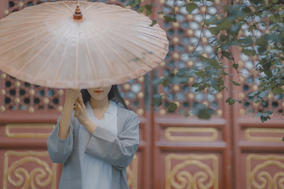 很有禅意的古装美女尤物胸大美女照片