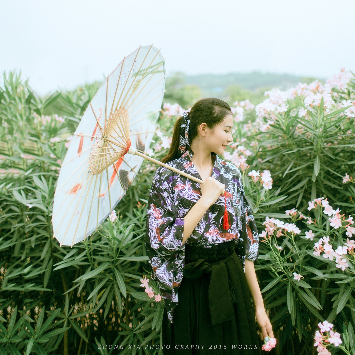 日本和服美女唯美写真跪趴式露屁股图片