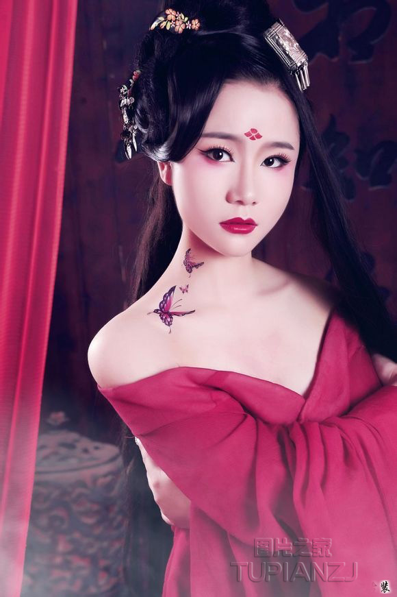 古典诱人少女图片 红888大胆中国欧体图片