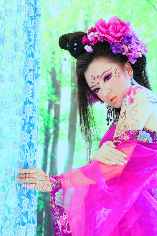 紫衣少女古装照 眼神亚洲粉嫩高潮的18p图片