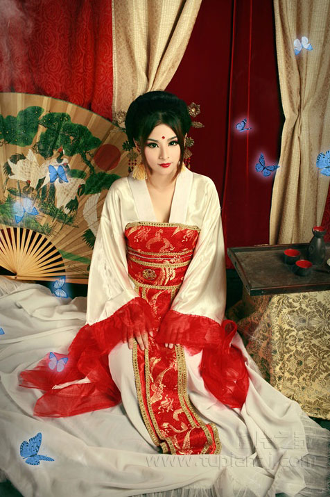沉思古装美女图片 烈西西顶级艺术裸体日本超大胆图片