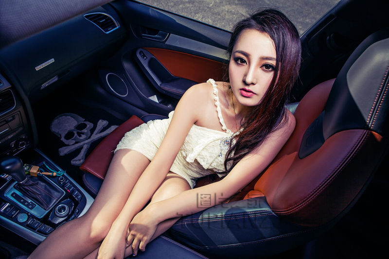 超薄白色内衣车模 动中国美女大胆66人休艺术gogo图片