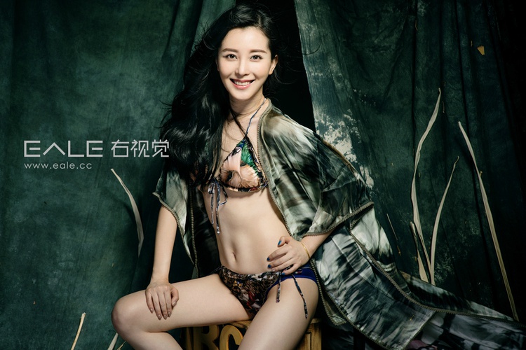 右视觉美女时尚性感写gogo裸体美女艺术写真