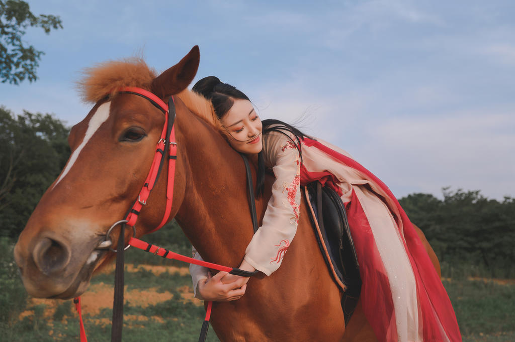 唐朝汉服美女气质淡雅西西私密图库