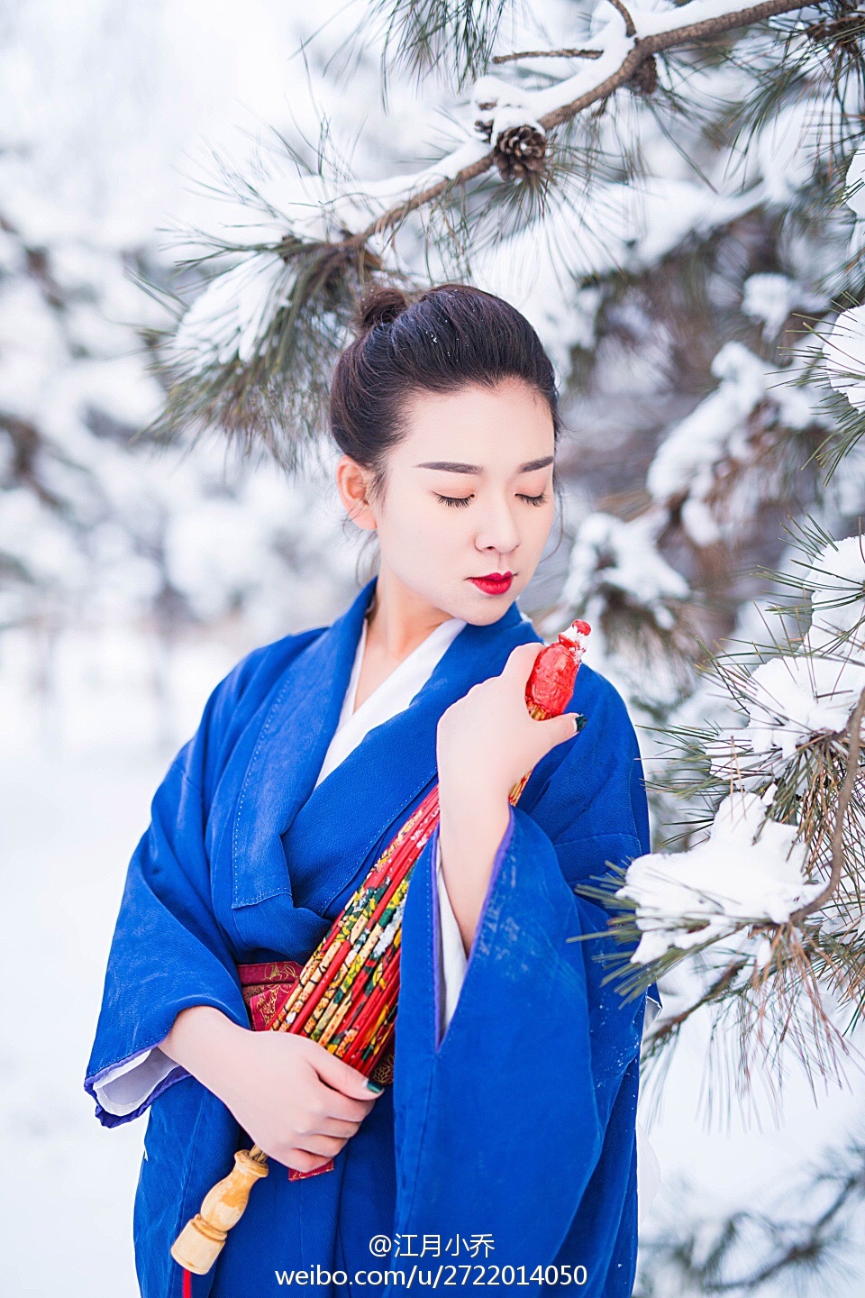 古装红唇美女雪地写真68283亚洲裸体艺术图片