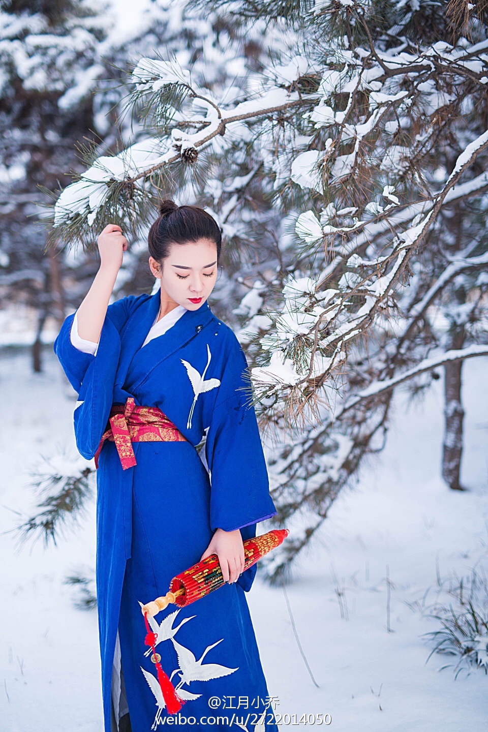 古装红唇美女雪地写真68283亚洲裸体艺术图片