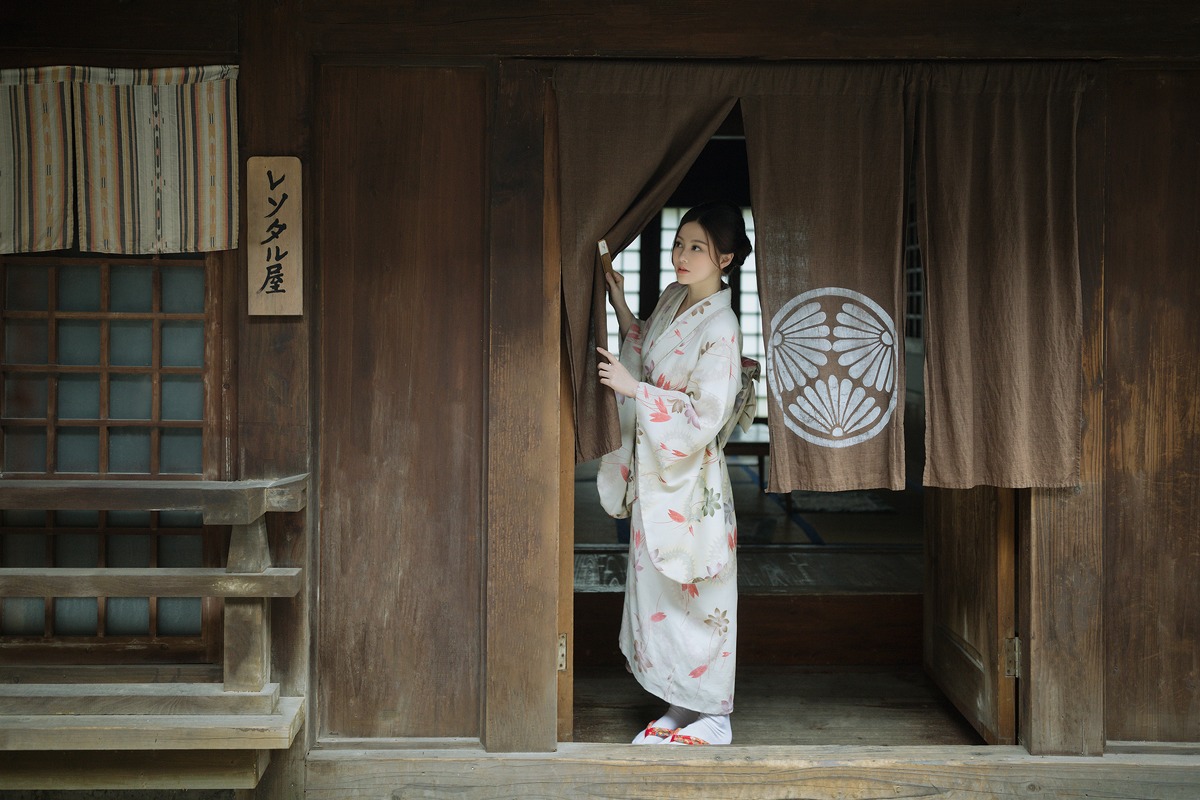 超漂亮的日本和服美女24张图片
