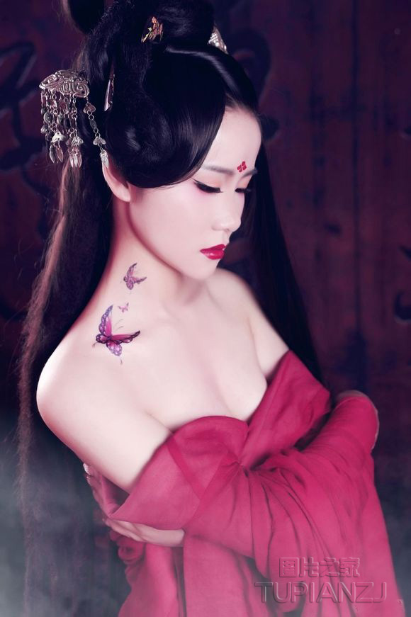 古典诱人少女图片 红亚洲美女裸体大胆专业图片