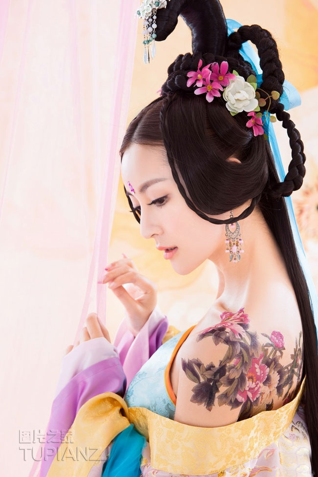 美若天仙古装少女 唯日本西西大尺度裸体艺术图片
