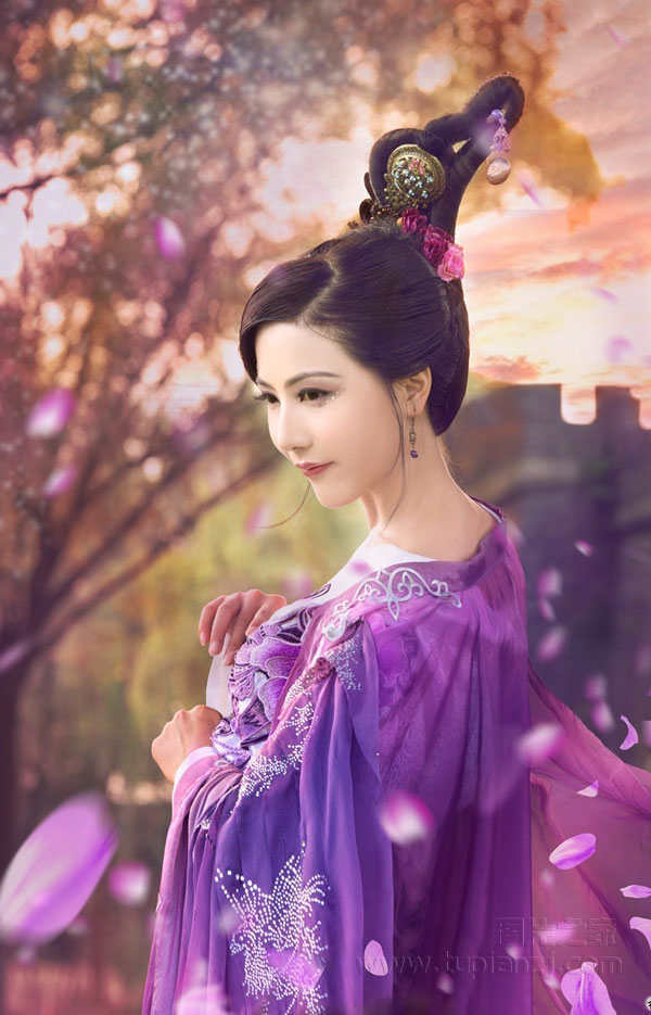 紫色仙灵古装美女图 女神出白浆图片