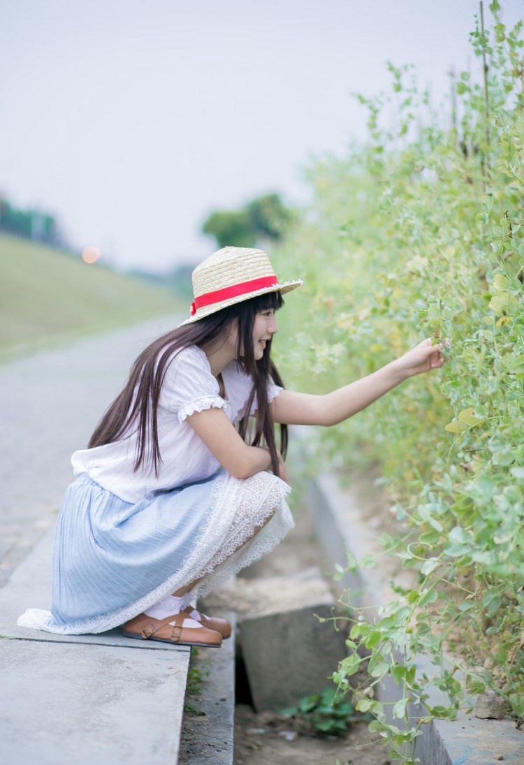 性感邻家女孩 半球微美女全体裸不用手挡胸