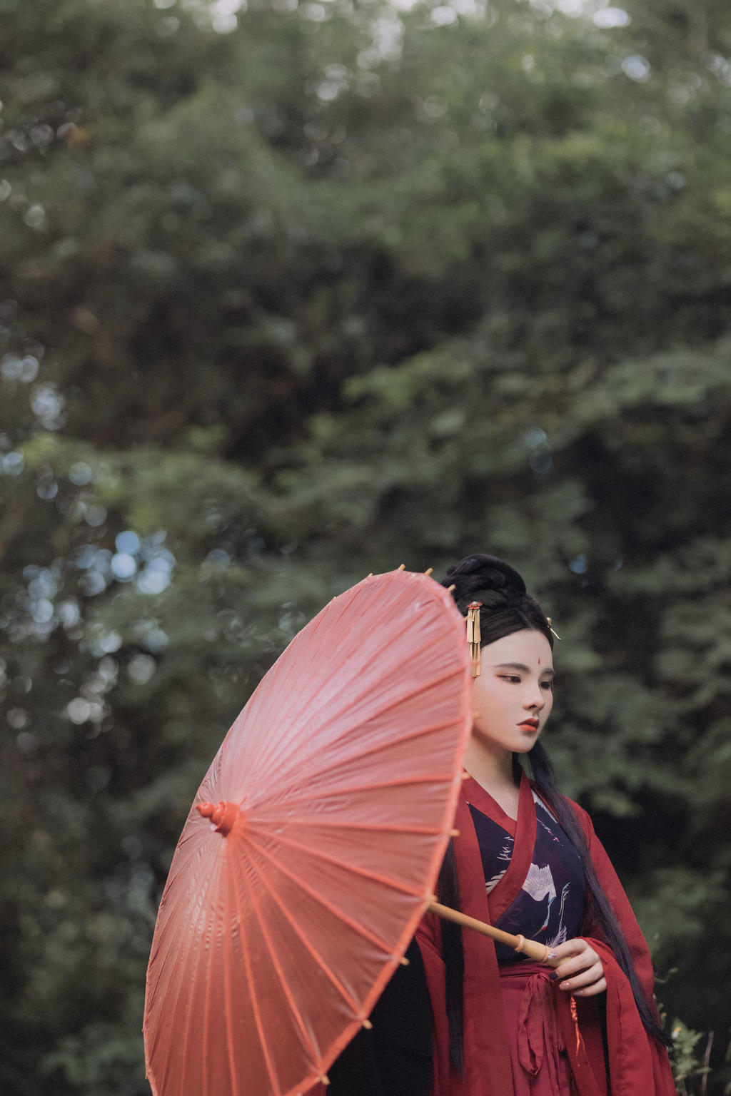 红装美女长发及腰美艳六六六女人裸体摄影图库