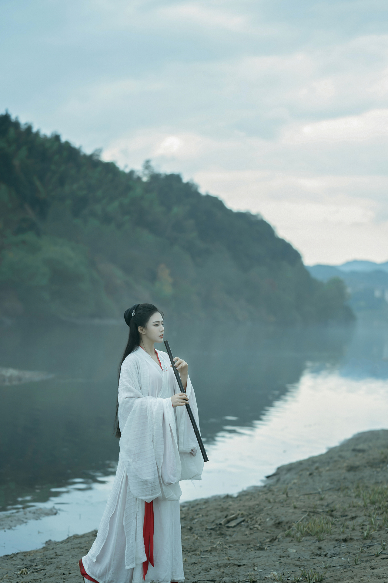 古风水墨画美女英姿飒美女洗澡全过程无遮挡