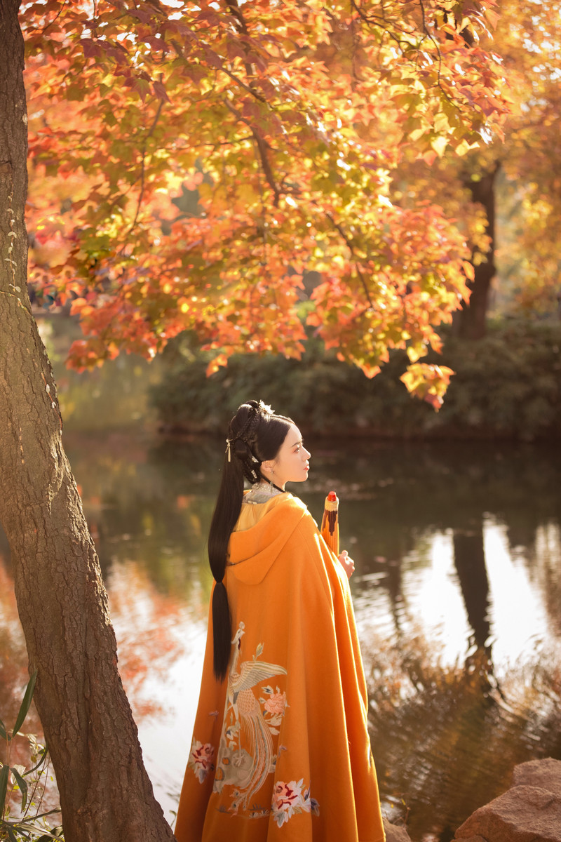 温柔娴淑的汉服美女气一区二区三区免费写真裸体美女图片