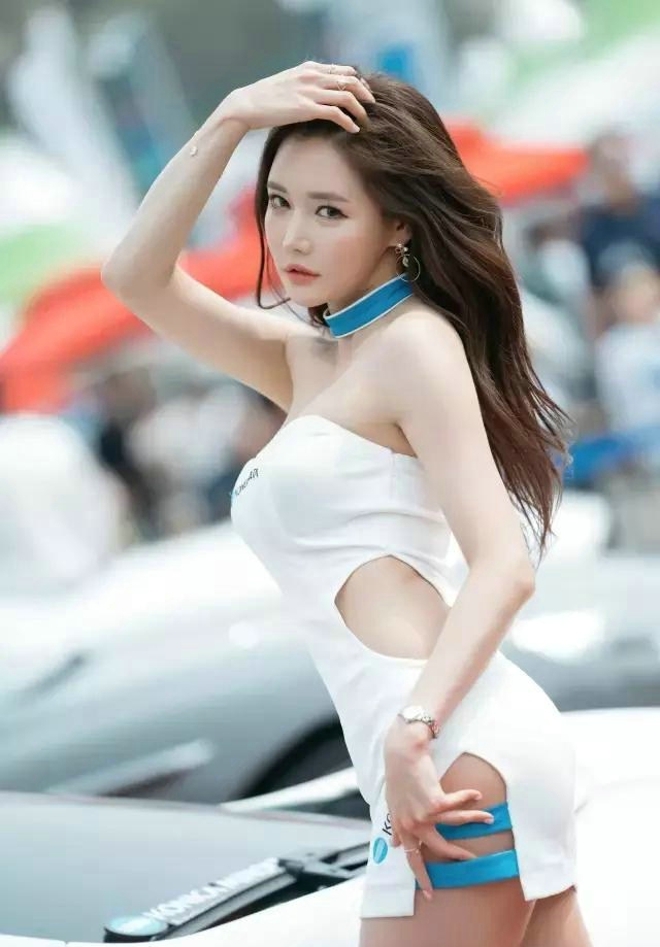 韩国美女车模前凸后翘女生啪啪后尿尿好处图片