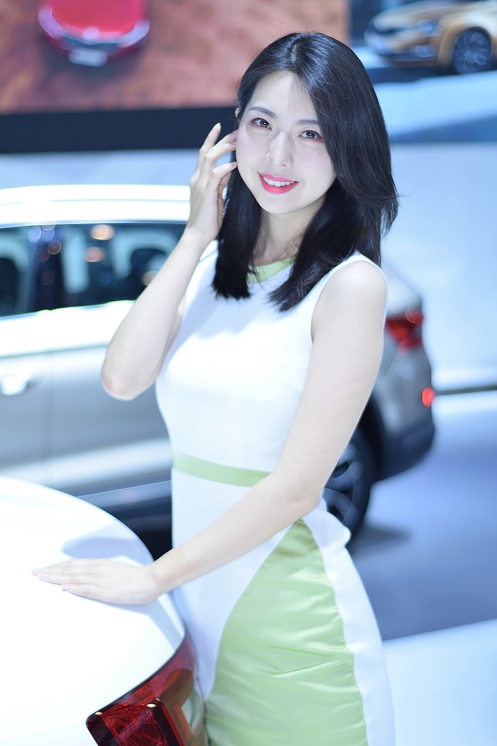 韩国美女车模迷人笑容翘臀美女后进式XXOO图片