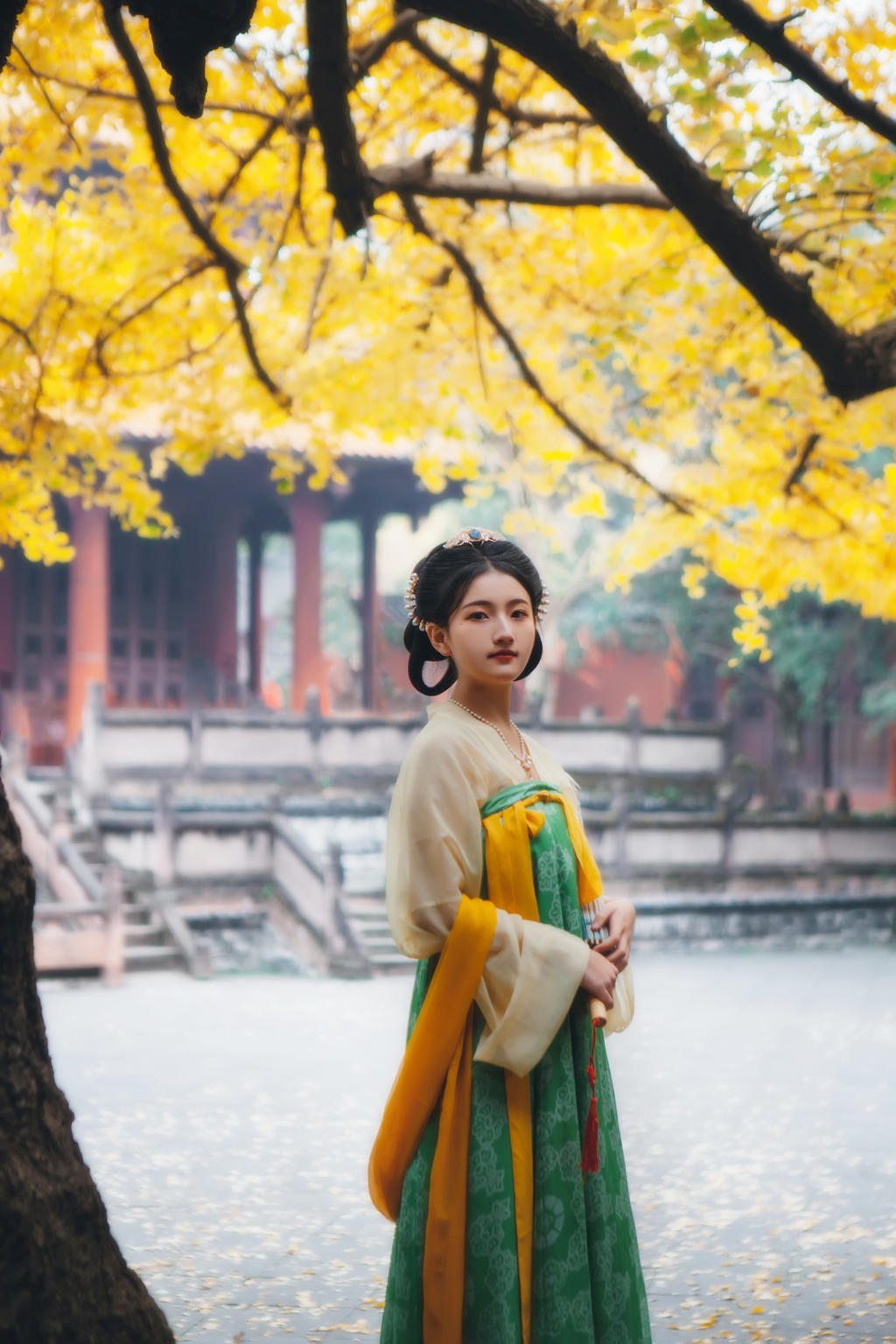 放风筝的汉服少女秋意西西大胆正版写真图片